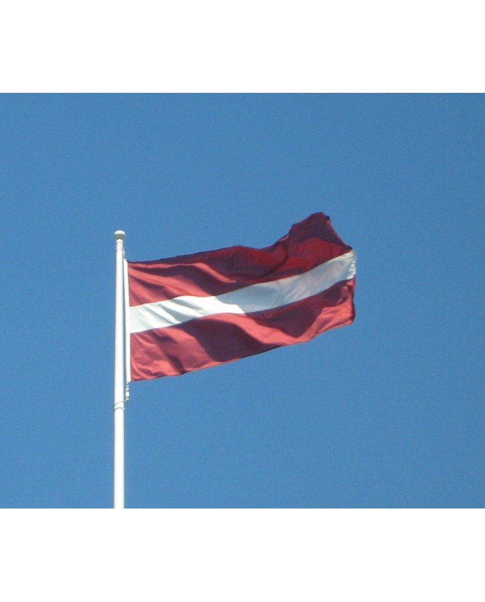 Bandera Letonia
