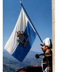 Bandera San Marino exterior